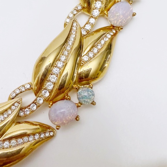 Vintage Foiled Faux Opal Glass Cabochon Rhinestone Leaf Necklace & Bracelet Set - Picture 9 of 16